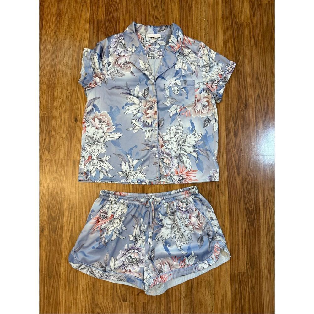 Le Rose Women's Floral Satin Button Front Shorts Pajama Set Multicolor Large